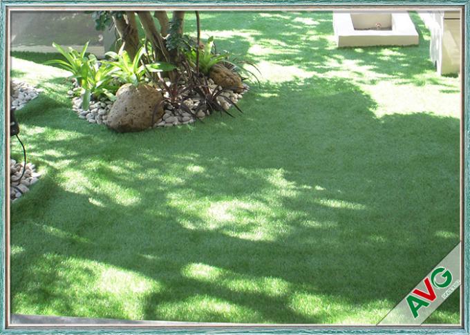 紫外線抵抗力がある庭のSGSを美化するための人工的な草の泥炭は承認した 0