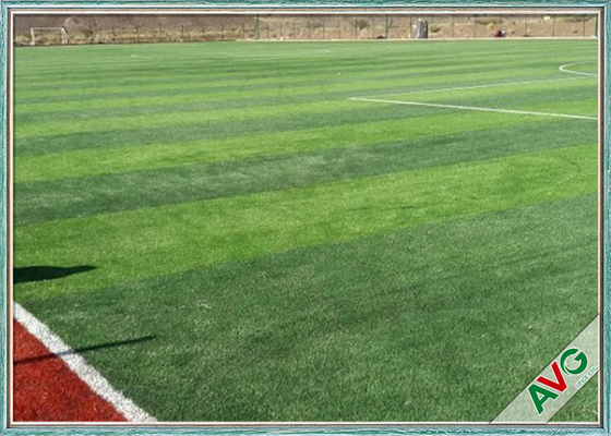 中国 フットボール競技場のための50mm/40mmの山の高さのサッカーの合成物質の人工的な草 サプライヤー