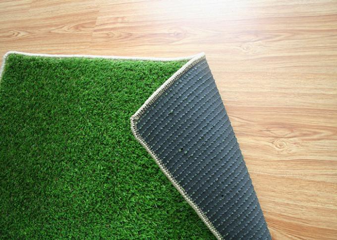 スリップ防止屋内家の人工的な草の偽造品の泥炭の緑/オリーブ色色 0