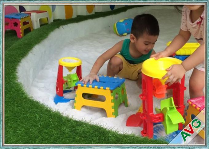 SGS/ESTO/セリウムをしている子供のための屋内屋外の人工的な草のパット用グリーン 0
