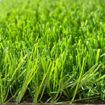 中国 30MMの庭の景色のための人工的な草のカーペットの総合的な草は人工を草でおおう サプライヤー
