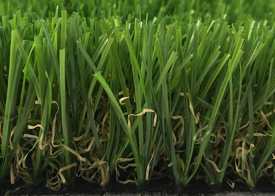 中国 健康の再生利用できる柔らかい庭の人工的な草は環境に優しいにカーペットを敷く サプライヤー