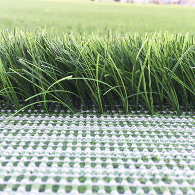 中国 編まれる普及した人工的なフットボールの草を草でおおうサッカーの泥炭が総合的な草にカーペットを敷く サプライヤー