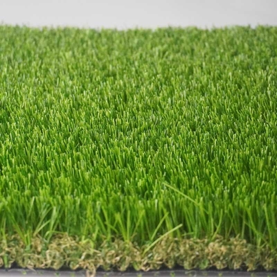 中国 屋外の緑の擬似草の床は庭のための総合的な人工的な泥炭にカーペットを敷く サプライヤー