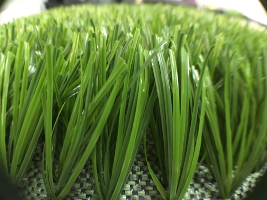 中国 50mm 60mmの4Gフットボールのサッカーのために床を張る人工的な草のスポーツ サプライヤー