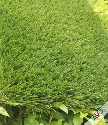 中国 13400Dtex高い険しさの屋外の人工的な草、5 - 6年の保証 サプライヤー